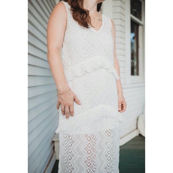 • Palm Collective • Elle Lace Maxi Dress - Picture 6 of 6